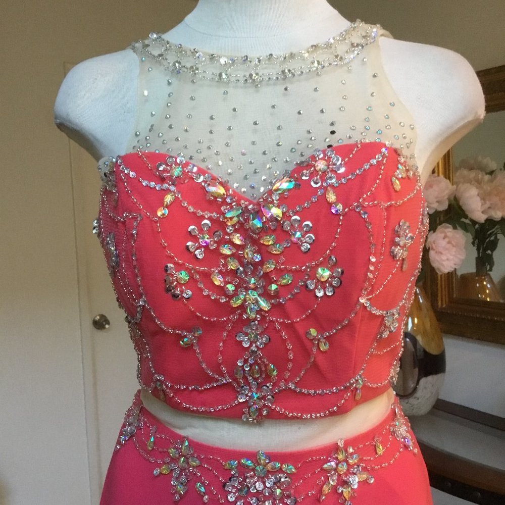 \Embroidered Crystals Formal Long Dress Halter Mesh Neck Sleeveless Coral S